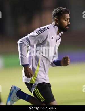Dubai, Emirati Arabi Uniti. 1 marzo 2025. Cricket: ICC Champions Trophy 2025 : Dubai . INDIA vs nuova Zelanda . Giocatori indiani in pratica all'ICC Academy. In azione : Hardik Pandya (Credit Image: © Seshadri Sukumar/ZUMA Press Wire) SOLO USO EDITORIALE! Non per USO commerciale! Foto Stock