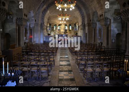 Cappella nell'ossario di Douaumont, Verdun, regione Grand Est, Francia, Europa Foto Stock