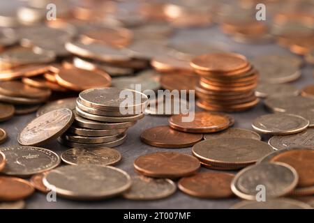 Foto ravvicinata di varie monete statunitensi. Foto Stock