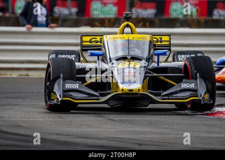 Il pilota DELLA INDYCAR Series, COLTON HERTA (26) di Valencia, California, corre a turno durante il Gran Premio di Portland Bitnile.com a Portland in Foto Stock