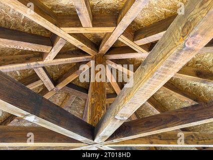 Lastre per tetti in legno. Forma rotonda. Foto Stock