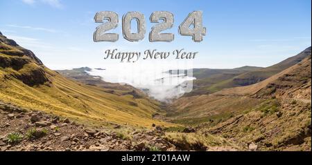Felice anno nuovo 2024 - Panorama sul sani Pass tra Lesotho e Sud Africa Foto Stock