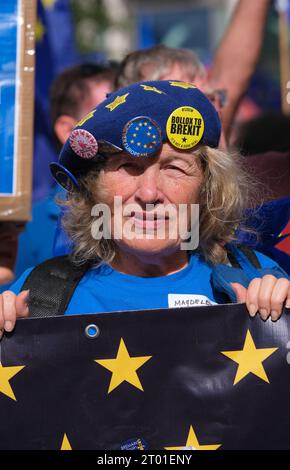 Londra, Regno Unito. 23 settembre 2023. Sostenitore pro-UE al raduno anti-Brexit National Rejoin di marzo a Londra, chiedendo al Regno Unito di rientrare nell'Unione europea. Foto Stock