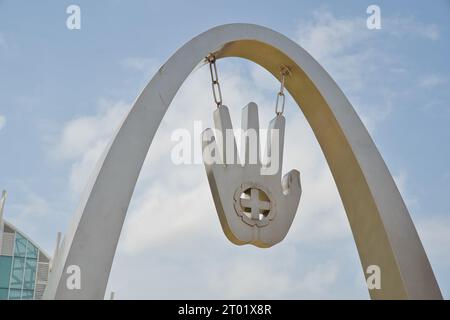 Vista del First Americans Museum dalla strada d'ingresso con il tocco verso l'alto Foto Stock