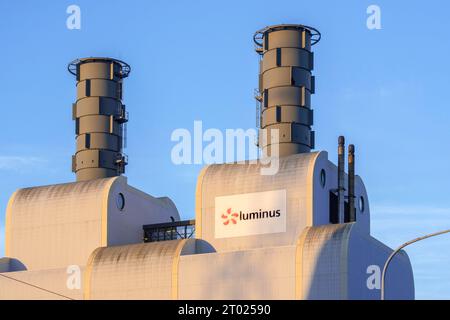 Centrale elettrica a ciclo combinato Luminus / centrale turbina - Gaz - Vapeur / TGV per la produzione di energia elettrica a Seraing, provincia di Liegi, Belgio Foto Stock