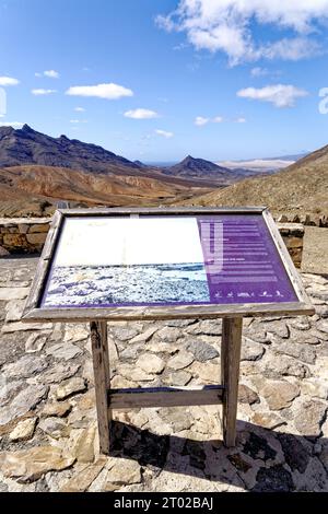 Insegna a Mirador Astronomico de Sicasumbre, isola di Fuerteventura, arcipelago delle Canarie, Spagna - 20 settembre 2023 Foto Stock