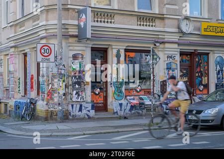 Wohnhaus, Altbau, Graffitis, Wolfgang-Heinze-Straße, Connewitz, Lipsia, Sachsen, Deutschland Foto Stock