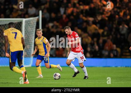 Mansfield, Regno Unito. 3 ottobre 2023. Wrexham attaccante Paul Mullin (10) durante la partita Mansfield Town FC vs Wrexham AFC Sky BET EFL League Two al One Call Stadium, Mansfield, Regno Unito il 3 ottobre 2023 Credit: Every Second Media/Alamy Live News Foto Stock
