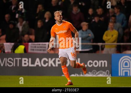 Blackpool, Regno Unito. 3 ottobre 2023. Jordan Rhodes n. 16 di Blackpool durante il match di Sky Bet League 1 Blackpool vs Derby County a Bloomfield Road, Blackpool, Regno Unito, 3 ottobre 2023 (foto di Steve Flynn/News Images) a Blackpool, Regno Unito il 31/8/2023. (Foto di Steve Flynn/News Images/Sipa USA) credito: SIPA USA/Alamy Live News Foto Stock