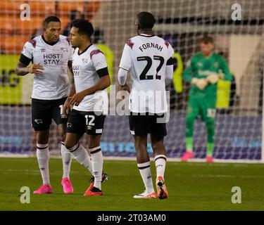 Blackpool, Regno Unito. 31 agosto 2023. Curtis Nelson #35 della contea di Derby festeggia con il marcatore Korey Smith #12 della contea di Derby durante la partita Sky Bet League 1 Blackpool vs Derby County a Bloomfield Road, Blackpool, Regno Unito, il 3 ottobre 2023 (foto di Steve Flynn/News Images) a Blackpool, Regno Unito il 31/8/2023. (Foto di Steve Flynn/News Images/Sipa USA) credito: SIPA USA/Alamy Live News Foto Stock