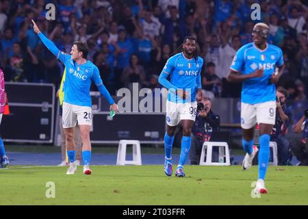 Napoli, Italia. 3 ottobre 2023. Napoli, Italia, 3 ottobre 2023: Piotr Zielinski (20 Napoli) festeggia durante la partita di Champions League tra SSC Napoli e Real Madrid CF allo Stadio Diego Armando Maradona il 3 ottobre 2023 a Napoli (foto Mosca/SPP) credito: SPP Sport Press Photo. /Alamy Live News Foto Stock