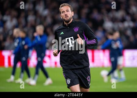 Kopenhagen, Danimarca. 3 ottobre 2023. Calcio: Champions League, FC Copenhagen - Bayern Monaco, fase a gironi, gruppo A, giorno 2 al Parken Stadium. Harry Kane di Monaco si riscalda. Crediti: Sven Hoppe/dpa/Alamy Live News Foto Stock