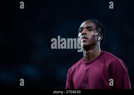 Copenhagen, Danimarca. 3 ottobre 2023. Mathys Tel del Bayern Monaco visto prima della partita di UEFA Champions League tra FC Copenhagen e Bayern Monaco al Parken di Copenaghen. (Foto: Gonzales Photo/Alamy Live News Foto Stock