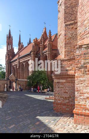 Vilnius, Lituania, 13 AGOSTO 2023. Chiesa di S.. Anne Foto Stock