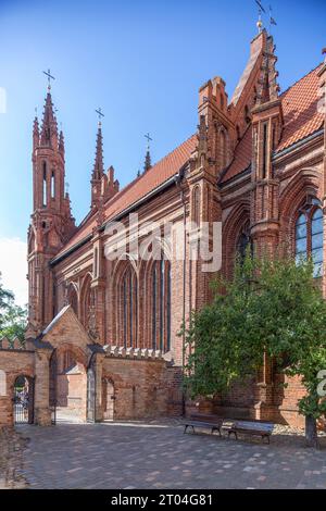 Vilnius, Lituania, 13 AGOSTO 2023. Chiesa di S.. Anne Foto Stock