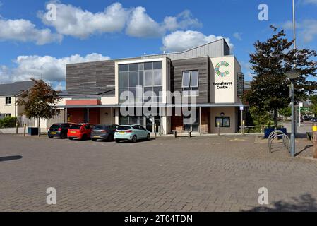 Younghayes Centre, un centro comunitario e luogo d'incontro nel nuovo sviluppo della città di Cranbrook, vicino a Exeter, East Devon Foto Stock