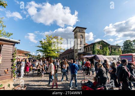 Historisches Apfelfest am Schloß Britz, Gutshof des Britzer Schloss, Obstsortenausstellung, Berlino Foto Stock