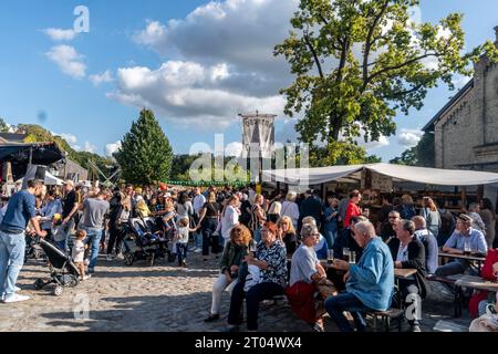 Historisches Apfelfest am Schloß Britz, Gutshof des Britzer Schloss, Obstsortenausstellung, Berlino Foto Stock