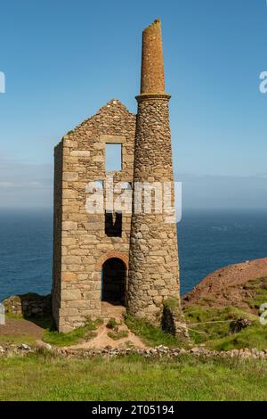 Crowns Engine House, Botallack Mine, vicino a St Just, Cornovaglia, Inghilterra Foto Stock