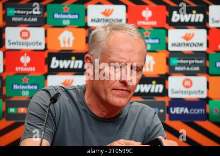 Friburgo, Deutschland. 4 ottobre 2023. Allenatore Christian Streich (SC Freiburg) bei der Pressekonferenz, PK vor Fussball-Europa-League - 2. Spieltag, SC Freiburg - West Ham United Credit: dpa/Alamy Live News Foto Stock