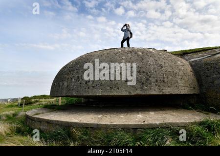 I resti del bunker radar Mammut della seconda guerra mondiale tedesco a Cap Faginet, Fecamp, Francia, Francia, Normandia, 2023 Foto Stock