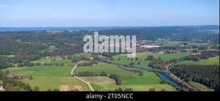 Eurasburg Baviera. Foto panoramica aerea con drone Foto Stock