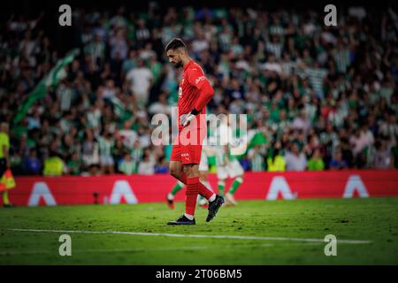 Giorgi Mamardashvili durante la partita della Liga 23/24 tra il Real Betis e il Valencia CF all'Estadio Benito Villamarin di Siviglia. (Maciej Rogowski) Foto Stock