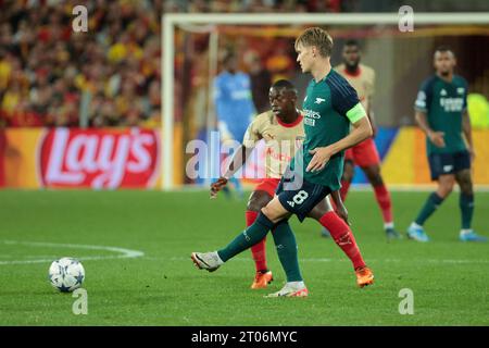 Lens, Francia. 3 ottobre 2023. Martin Odegaard dell'Arsenal durante la partita di calcio di UEFA Champions League, gruppo B tra RC Lens e Arsenal FC il 3 ottobre 2023 allo stadio Bollaert-Delelis a Lens, Francia - foto Jean Catuffe/DPPI Credit: DPPI Media/Alamy Live News Foto Stock