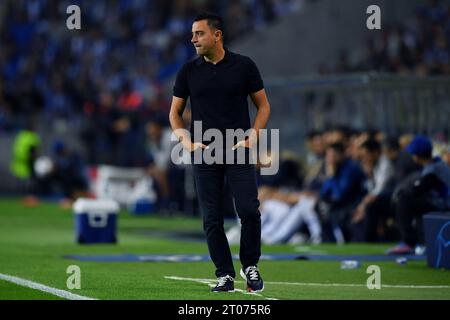 4 ottobre 2023: Stadio Dragao, Porto, Portogallo; Champions League Football, Porto contro FC Barcelona: Allenatore Xavi del Barcellona Foto Stock