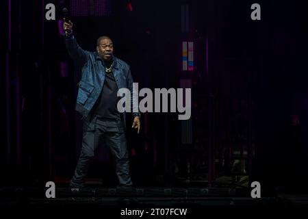 Oslo, Norvegia 04 ottobre 2023 busta Rhymes si esibisce dal vivo sul palco durante il 50 Cent The Final Lap Concert Tour 2023 tenutosi all'Oslo Spektrum di Oslo, Norvegia credito: Nigel Waldron/Alamy Live News Foto Stock