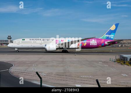 Avión de Línea Boeing 787 de la aerolínea Saudia Foto Stock