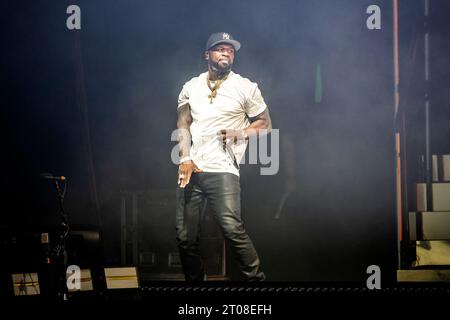 Oslo, Norvegia. 4 ottobre 2023. Il rapper americano 50 Cent esegue un concerto dal vivo all'Oslo Spektrum di Oslo come parte del Final Lap Tour 2023. (Foto: Gonzales Photo/Alamy Live News Foto Stock