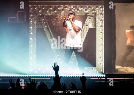 Oslo, Norvegia. 4 ottobre 2023. Il rapper americano 50 Cent esegue un concerto dal vivo all'Oslo Spektrum di Oslo come parte del Final Lap Tour 2023. (Foto: Gonzales Photo/Alamy Live News Foto Stock