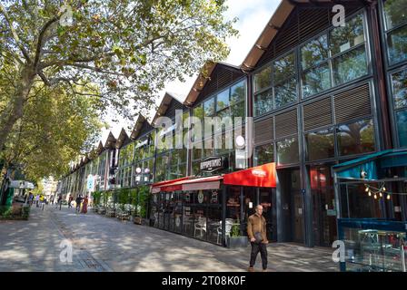 Parigi, Francia, centro commerciale e ristorante bar al Bercy Village del 12° distretto di Parigi, solo editoriale. Foto Stock