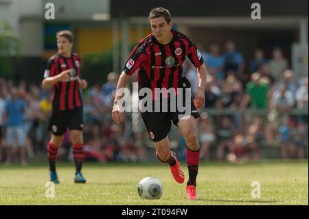 Johannes Flum (18) Aktion Fußball Testspiel Eintracht Frankfurt - VFR Aalen in Frankfurt am Main, Deutschland am 13.07.2013 Foto Stock