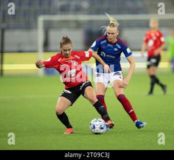 Oslo, Norvegia. 4 ottobre 2023. Oslo, Norvegia, 4 ottobre 2023: Karina Saevik (21 Valerenga) lotta per il pallone durante la partita di campionato Toppserien tra Valerenga e Arna Bjornar all'Intility Arena di Oslo (Ane Frosaker/SPP) credito: SPP Sport Press Photo. /Alamy Live News Foto Stock