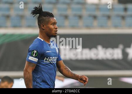 Gent, Belgio. 5 ottobre 2023. Gent's Gift Emmanuel Orban raffigurato durante una partita di calcio tra la squadra belga KAA Gent e l'israeliano Maccabi Tel Aviv, giovedì 05 ottobre 2023 a Gent, il giorno 2 della fase a gironi della UEFA Conference League, nel gruppo B. BELGA FOTO KURT DESPLENTER credito: Belga News Agency/Alamy Live News Foto Stock