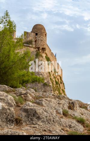 Rethymno, Creta, Grecia - 25 settembre 2023 - Vista esterna della Fortezza di Rethymno, conosciuta anche come la fortezza di Rethymno, una citta del XVI secolo Foto Stock