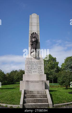 War Memorial all'Alexandra Gardens Park di Penarth, Galles del Sud, Regno Unito Foto Stock