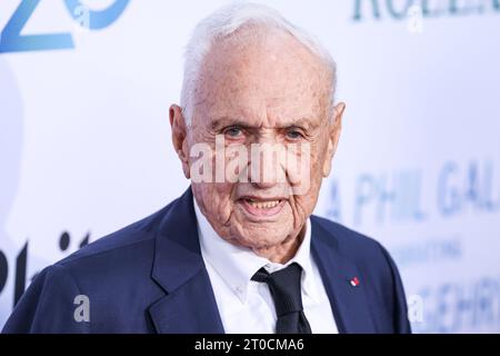 Los Angeles, Stati Uniti. 5 ottobre 2023. LOS ANGELES, CALIFORNIA, USA - OTTOBRE 05: L'architetto e designer canadese-americano Frank Gehry arriva al 20° anniversario della Los Angeles Philharmonic Gala in onore di Frank Gehry tenuto alla Walt Disney Concert Hall il 5 ottobre 2023 a Los Angeles, California, Stati Uniti. (Foto di Xavier Collin/Image Press Agency) credito: Image Press Agency/Alamy Live News Foto Stock