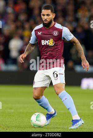 Birmingham, Regno Unito. 5 ottobre 2023. Douglas Luiz dell'Aston Villa durante la partita della UEFA Europa Conference League a Villa Park, Birmingham. Il credito fotografico dovrebbe leggere: Andrew Yates/Sportimage Credit: Sportimage Ltd/Alamy Live News Foto Stock