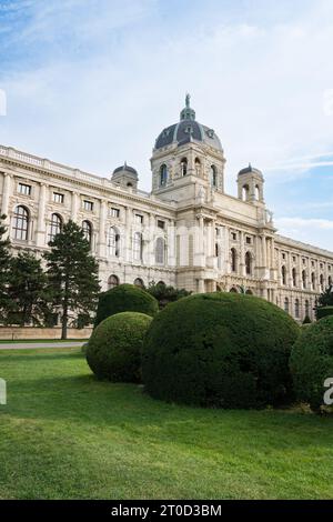 Il Museo di storia naturale di Vienna, Austria. Famoso vecchio edificio museale in architettura tradizionale. Foto Stock