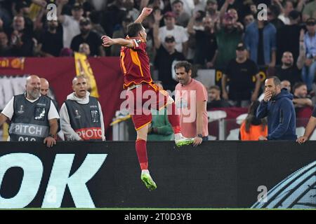 Roma, Lazio. 5 ottobre 2023. Andrea Belotti di AS Roma festeggia il suo gol durante la partita di UEFA Europa League AS Roma V Servette allo stadio Olimpico di Roma, in Italia, il 5 ottobre 2023. AllShotLive/Sipa USA credito: SIPA USA/Alamy Live News Foto Stock