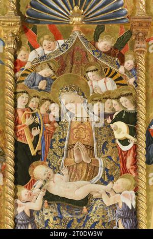 Belforte del Chienti (Italia, Marche - provincia di Macerata), chiesa di Sant'Eustachio. Giovanni Boccati, polittico, XV secolo. Foto Stock