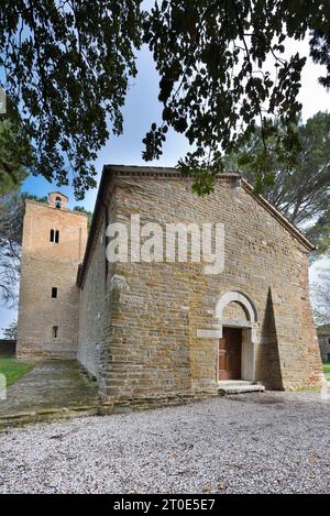 Falerone (Italia, Marche, provincia di fermo), chiesa romanica di San Paolino Foto Stock