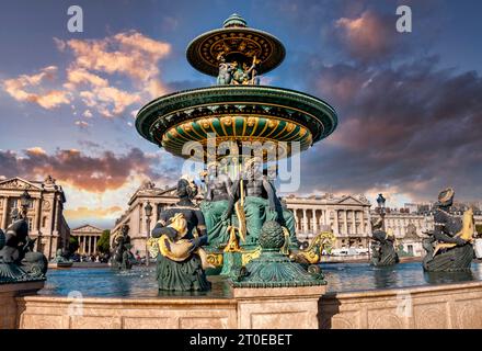 Parigi 8e arr. Fontana del mare in Place de la Concorde. Ile de France. Francia Foto Stock