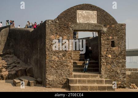 Architettura storica - Castella de Aguada, conosciuta anche come il forte Bandra, Bandra, Mumbai. Maharashtra INDIA Foto Stock