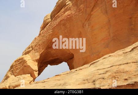 Finestra nella roccia - Valley of Fire State Park, Nevada Foto Stock