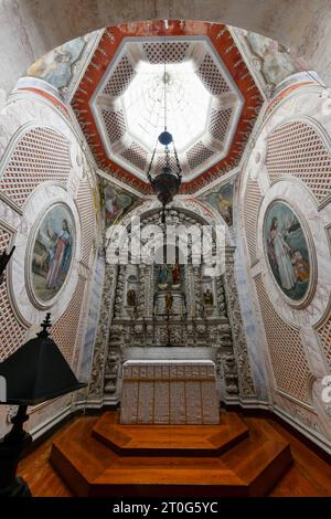 Ponta Delgada, Portogallo - 4 luglio 2022: Chiesa di San Joseph (portoghese: Igreja de Sao Jose), datato 1709, situato nel centro storico di Ponta Foto Stock