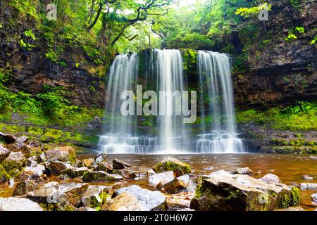 Sgwd Yr Eira Waterfall, Four Waterfalls Walk, Brecon Beacons National Park, Galles, Regno Unito Foto Stock